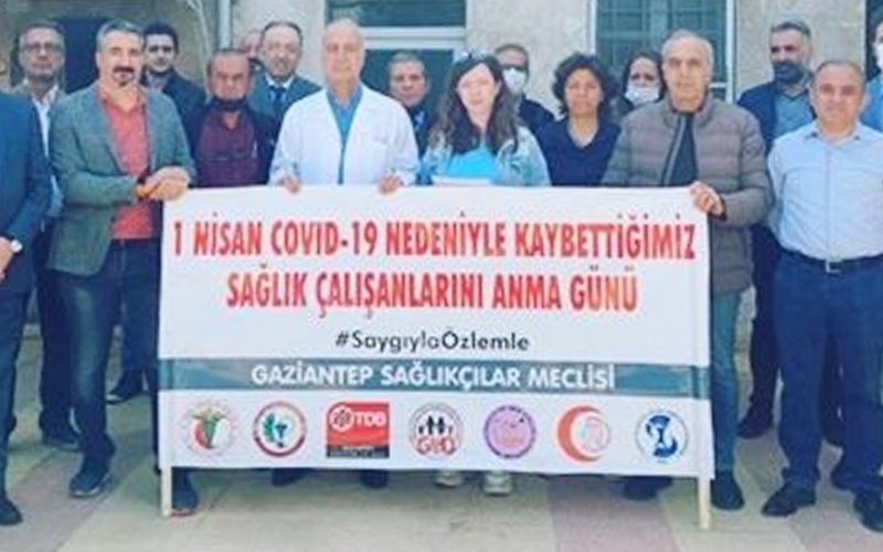 Pandemide Hayatını Kaybeden Hekim ve Sağlık Çalışanlarını Saygıyla Anıyoruz