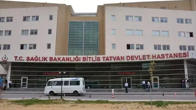 400 yataklı hastanede 9 müdür yardımcısı var