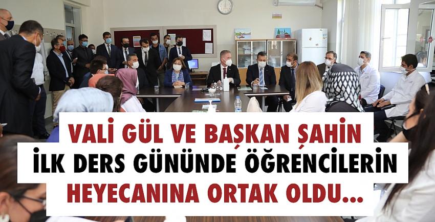 Vali Gül ve Başkan Şahin ilk ders gününde öğrencilerin heyecanına ortak oldu