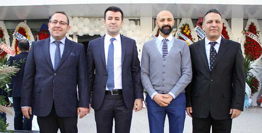4 Doktorun Muayenehane Açılışına Büyük İlgi